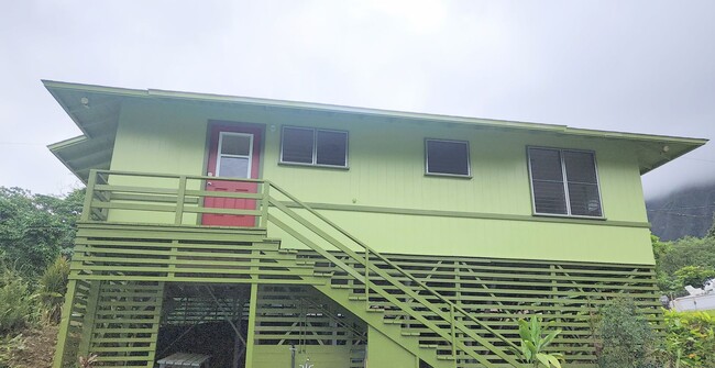Building Photo - TN-110