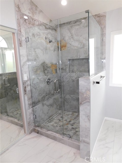 Building Photo - 2180 Hedgerow Ln