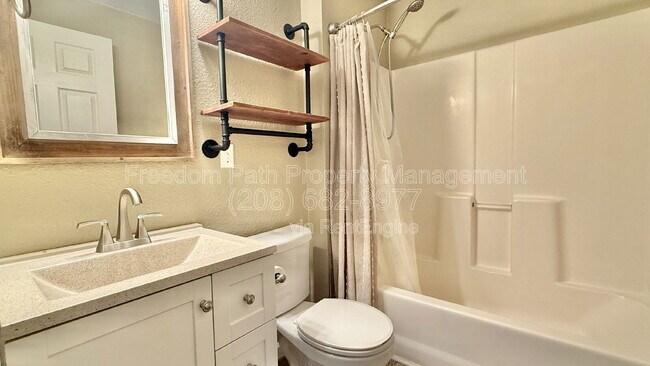 Building Photo - 31719 N Barbara Ave