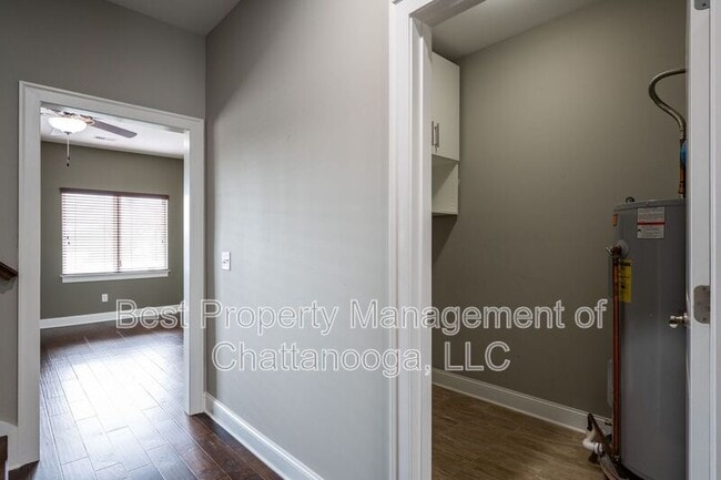 Building Photo - 3111 St Elmo Ave