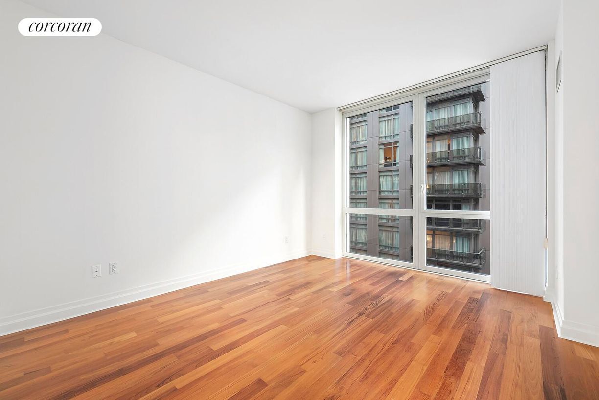 Building Photo - 39-45 E 29th St