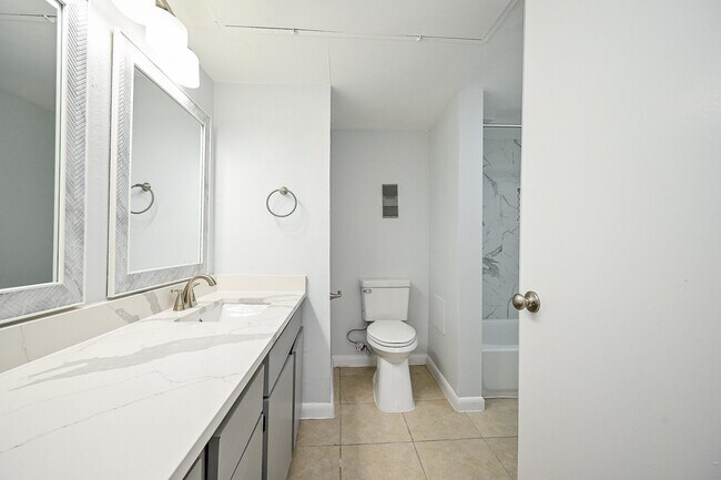 Building Photo - 8427 Hearth Dr