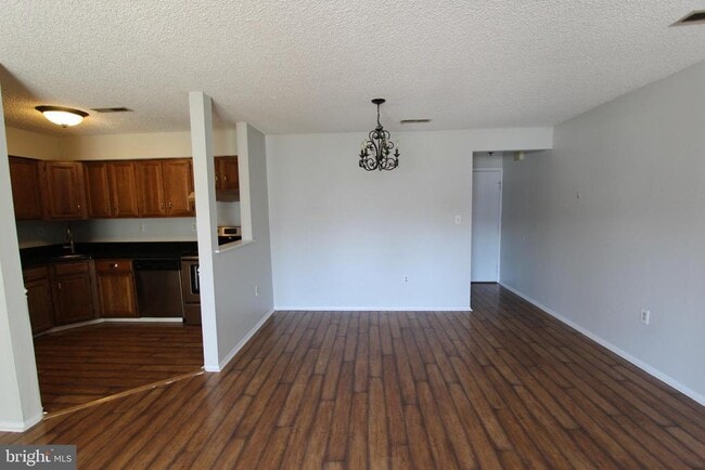 Building Photo - 2315 Aspen Dr