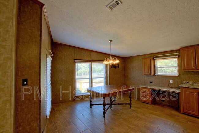 Building Photo - 631 Co Rd 270