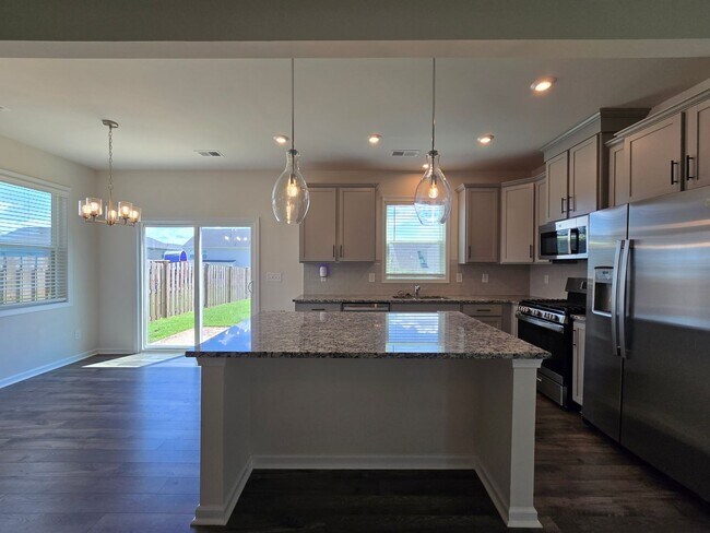 Building Photo - 1032 Crescent Moon Lp