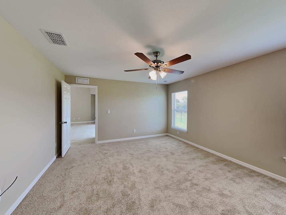 Building Photo - 311 Tandil St