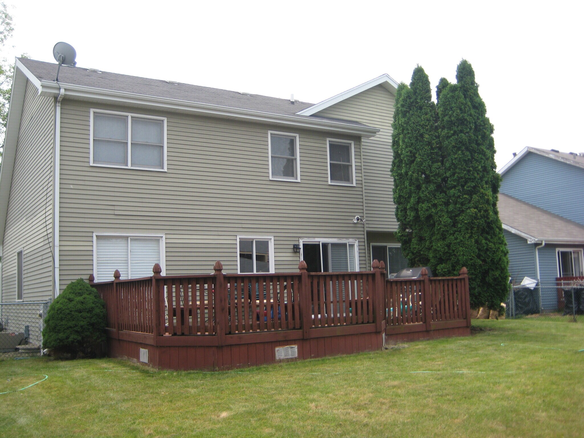 Building Photo - 1667 Hinterlong Ln