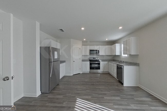 Building Photo - 195 Price Ml Trl