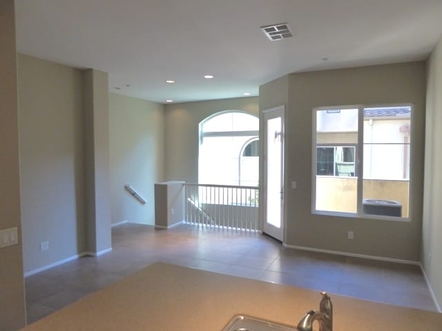 Primary Photo - Beautiful 2 Bed 2.5 Bath Condo in San Marcos