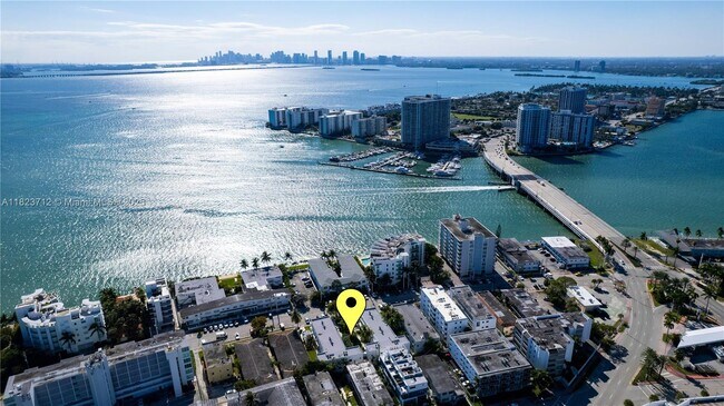 Primary Photo - 1971 Bay Dr