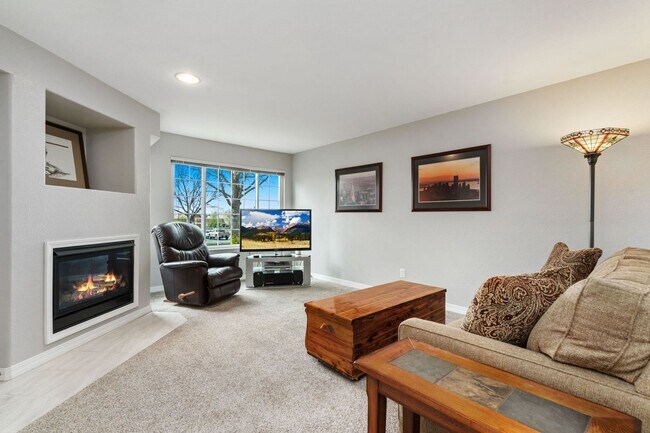 Building Photo - 2502 Timberwood Dr