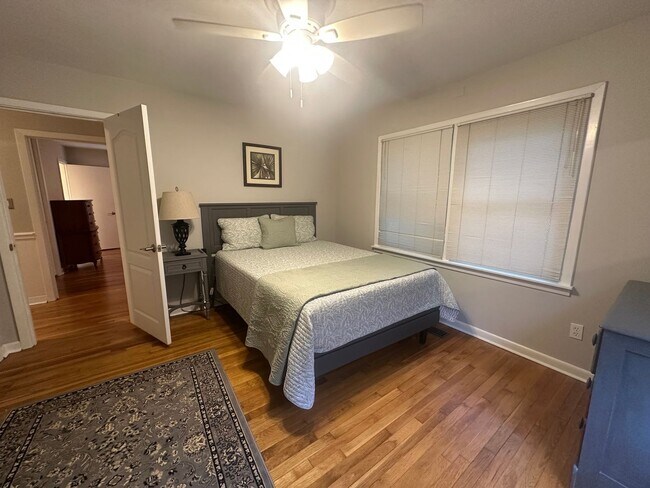 Building Photo - Call Amanda Tate at 757-289-6810 for more information