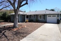 Building Photo - Well Maintained Single-Family Home in Saratoga!