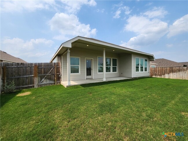 Building Photo - 5923 Corsicana Cv
