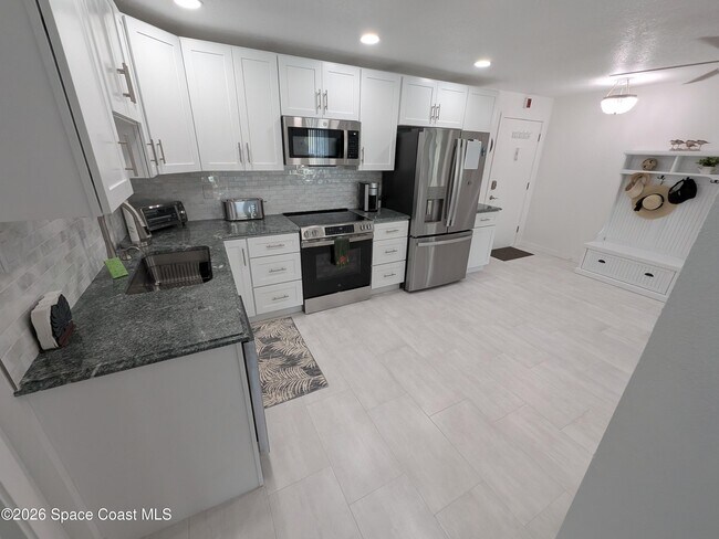 Building Photo - 4800 Ocean Beach Blvd