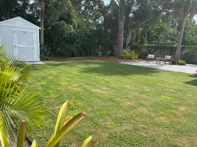 Building Photo - 2236 Datura St