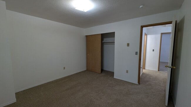 Building Photo - 115 124th St SE