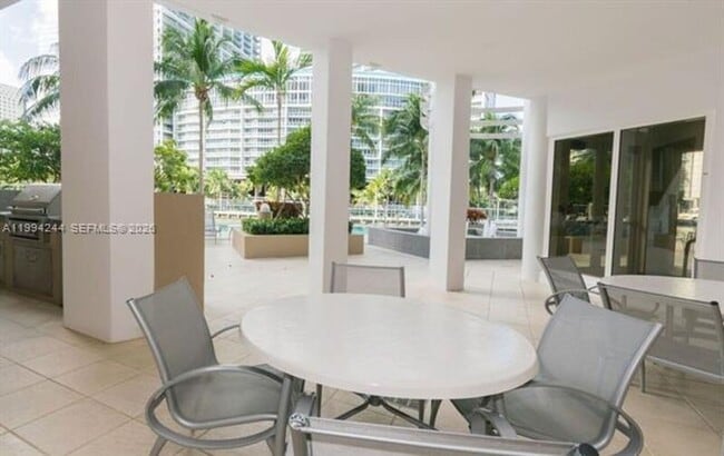 Building Photo - 901 Brickell Key Blvd