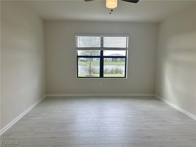 Building Photo - 16037 Beachberry Dr