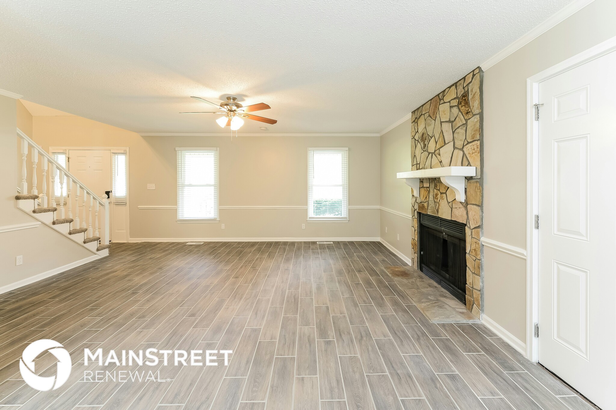 Building Photo - 2359 Oakton Dr