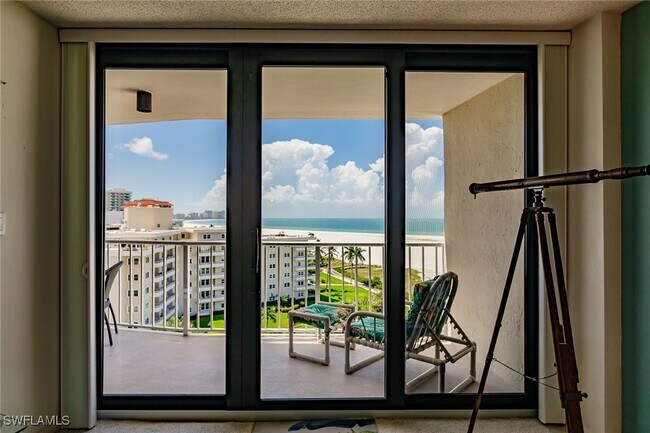 Primary Photo - 260 Seaview Ct