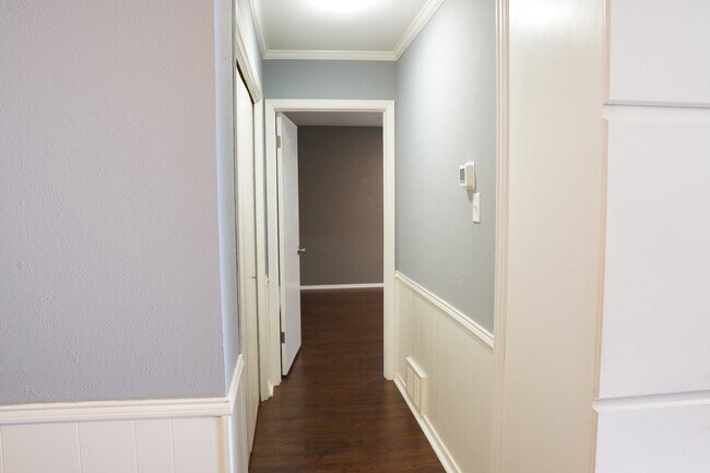 Building Photo - 2205 Vail Ct