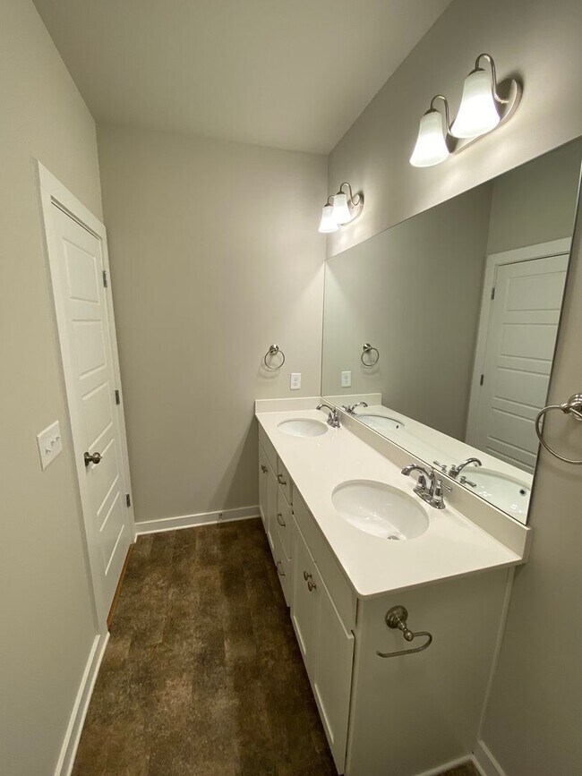 Building Photo - Home for Rent in Jasper, AL... Available to View!!!