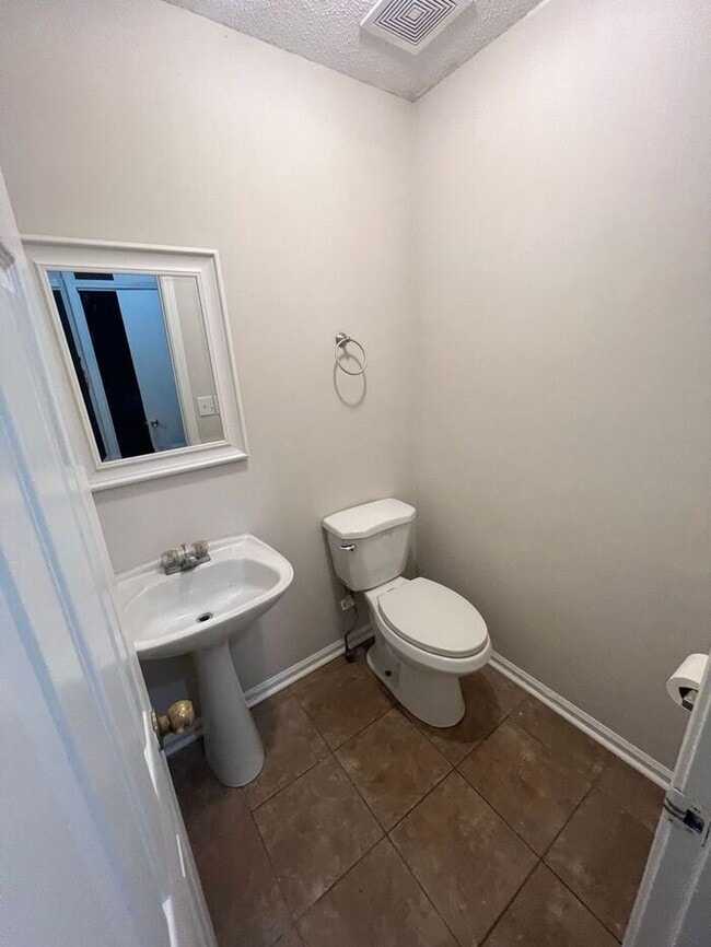Building Photo - !!!WARNING: AVOID SCAMS CONFIRM RENTAL AT ...