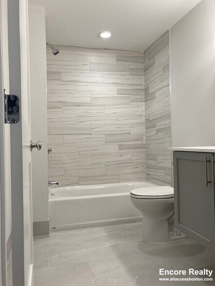 Building Photo - 50 Hichborn St
