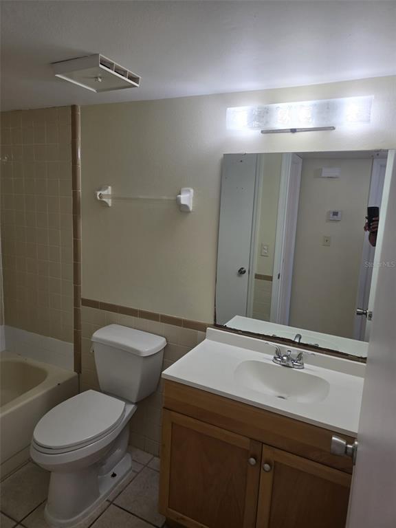 Building Photo - 2100 S Washington Ave