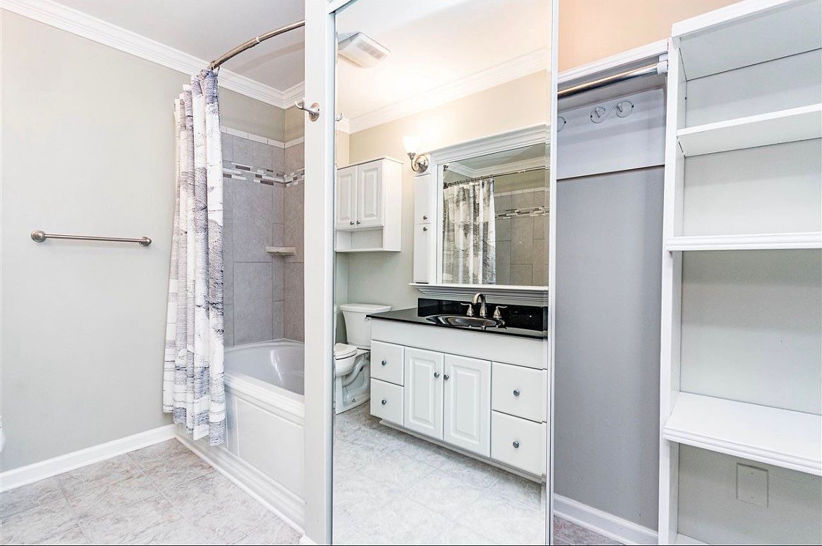 Building Photo - 6504 Hammersmith Dr