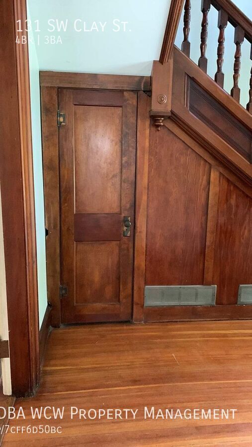 Building Photo - 131 SW Clay St