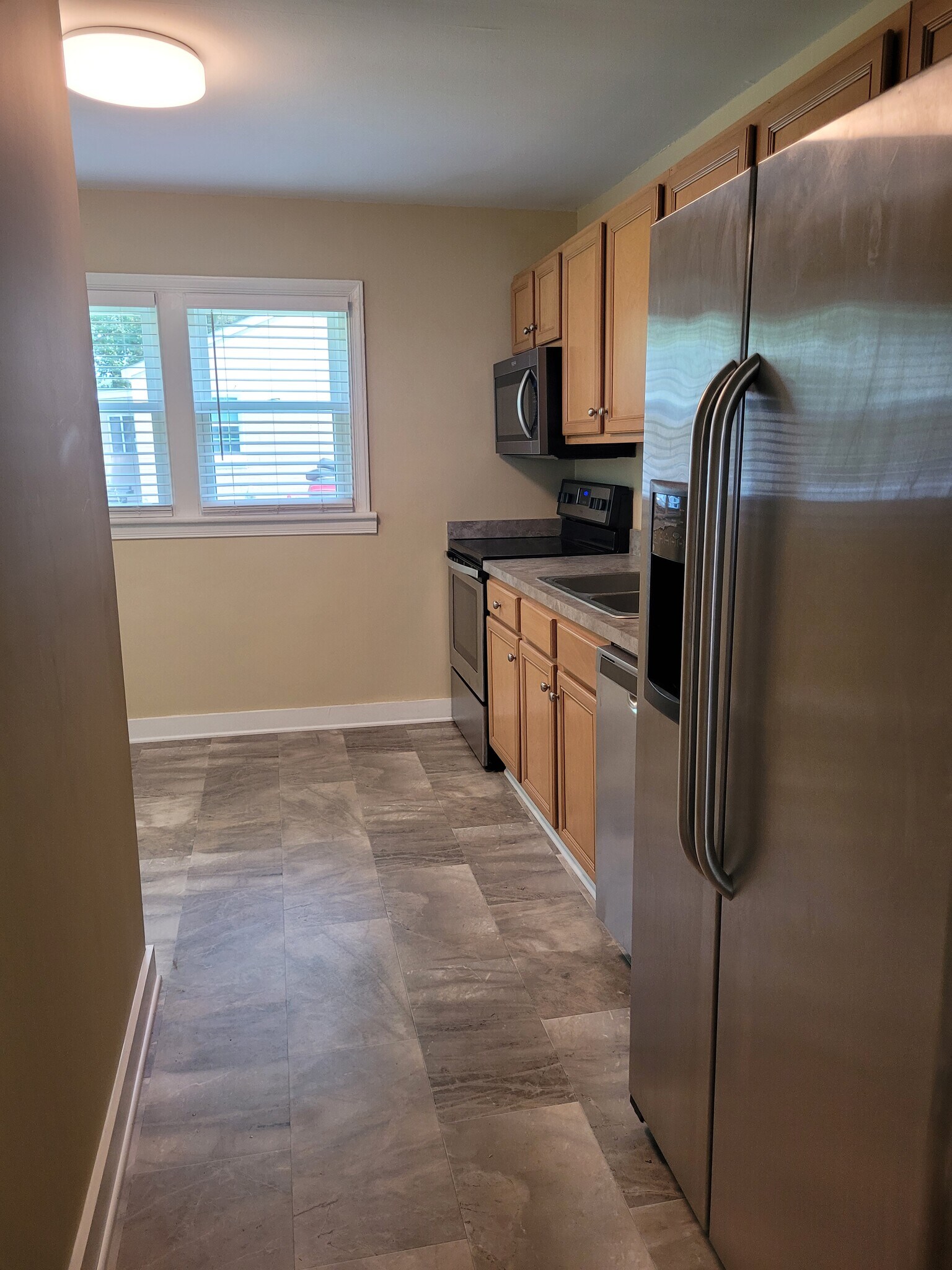 Building Photo - 21612 Hudson St