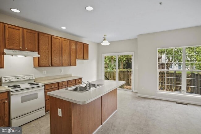 Building Photo - 3140 Galaxy Way