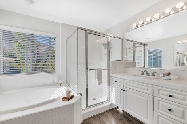 Building Photo - 2775 Florentine Ct