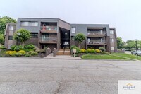 Building Photo - 35 Stonehenge Cir