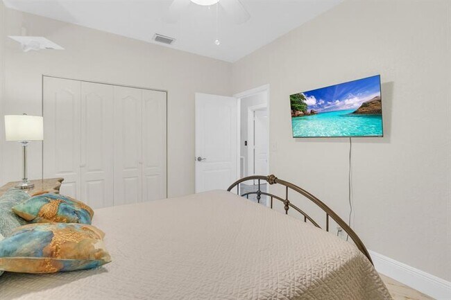 Building Photo - 4112 NW 58th Dr