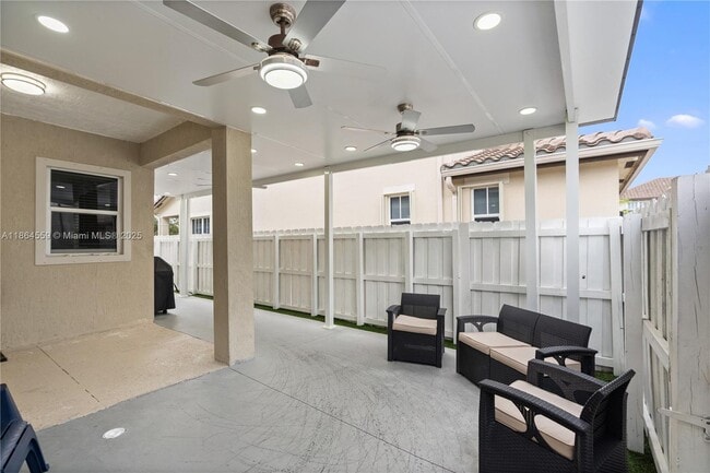 Building Photo - 24442 SW 117 Path