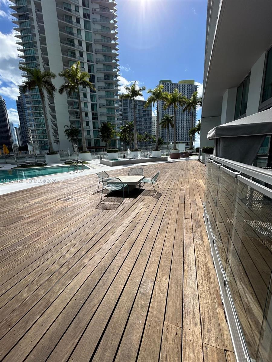 Building Photo - 90 SW 3rd St