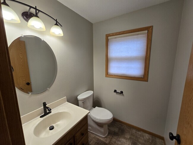 Building Photo - 4710 Donald Dr