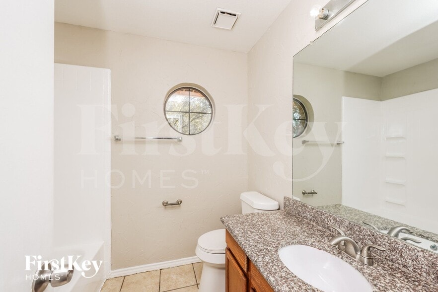 Building Photo - 7901 Tulane Dr