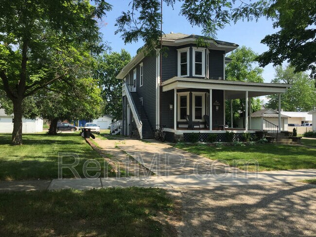 Building Photo - 116 N Kinney Ave