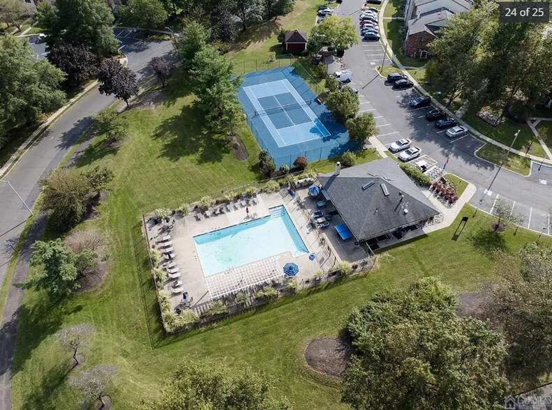 Building Photo - 3 Covington Ct