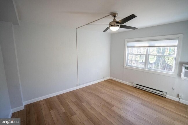 Building Photo - 3224 Martha Custis Dr