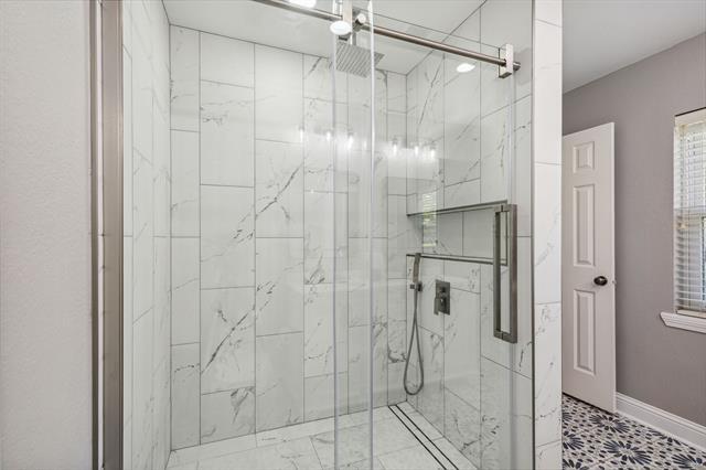 Building Photo - 1114 Wicklow Dr