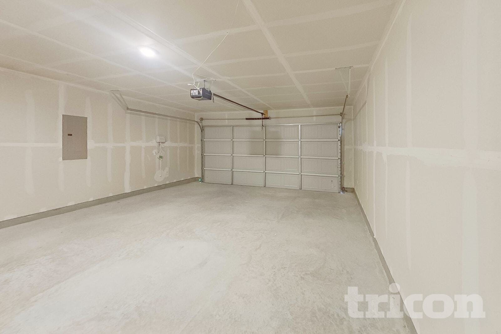 Building Photo - 3016 Pine St