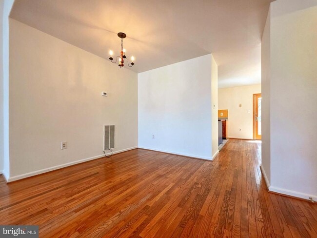 Building Photo - 3809 Elbert Ave