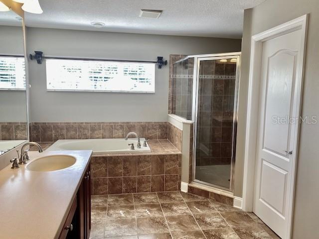 Building Photo - 4151 Knollpoint Dr