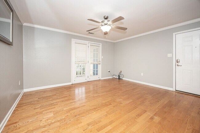 Building Photo - Harbor Landing rental with boat slip, great amenities, and a gated waterfront community lifestyle.