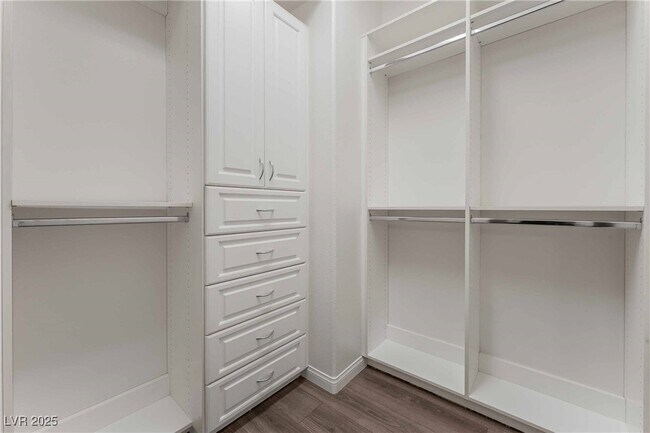 Building Photo - 11371 Merado Peak Dr